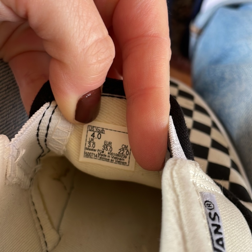 Vans - Picture 11 of 11